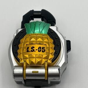 Kamen Rider Gaim DX Pinelock Seed Transformation Item Tested Working